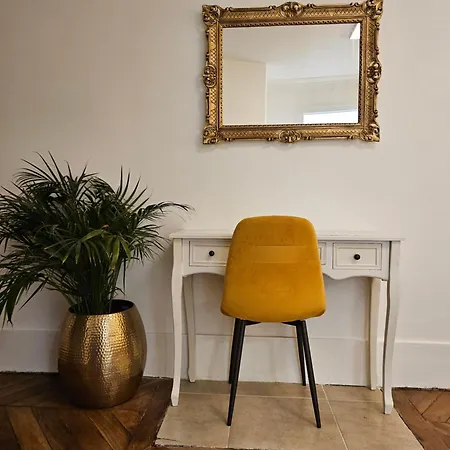 Entier, 2 Apartament