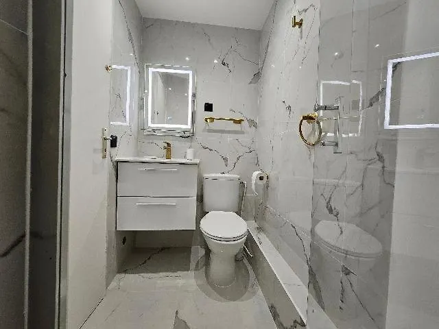 Apartment Entier, 2 *