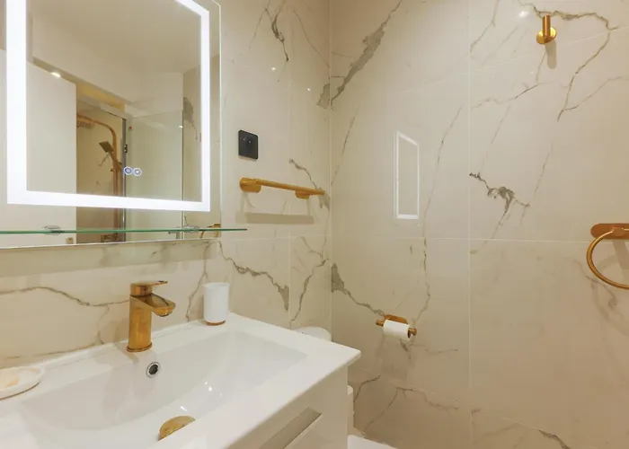 Apartment Entier, 2 *